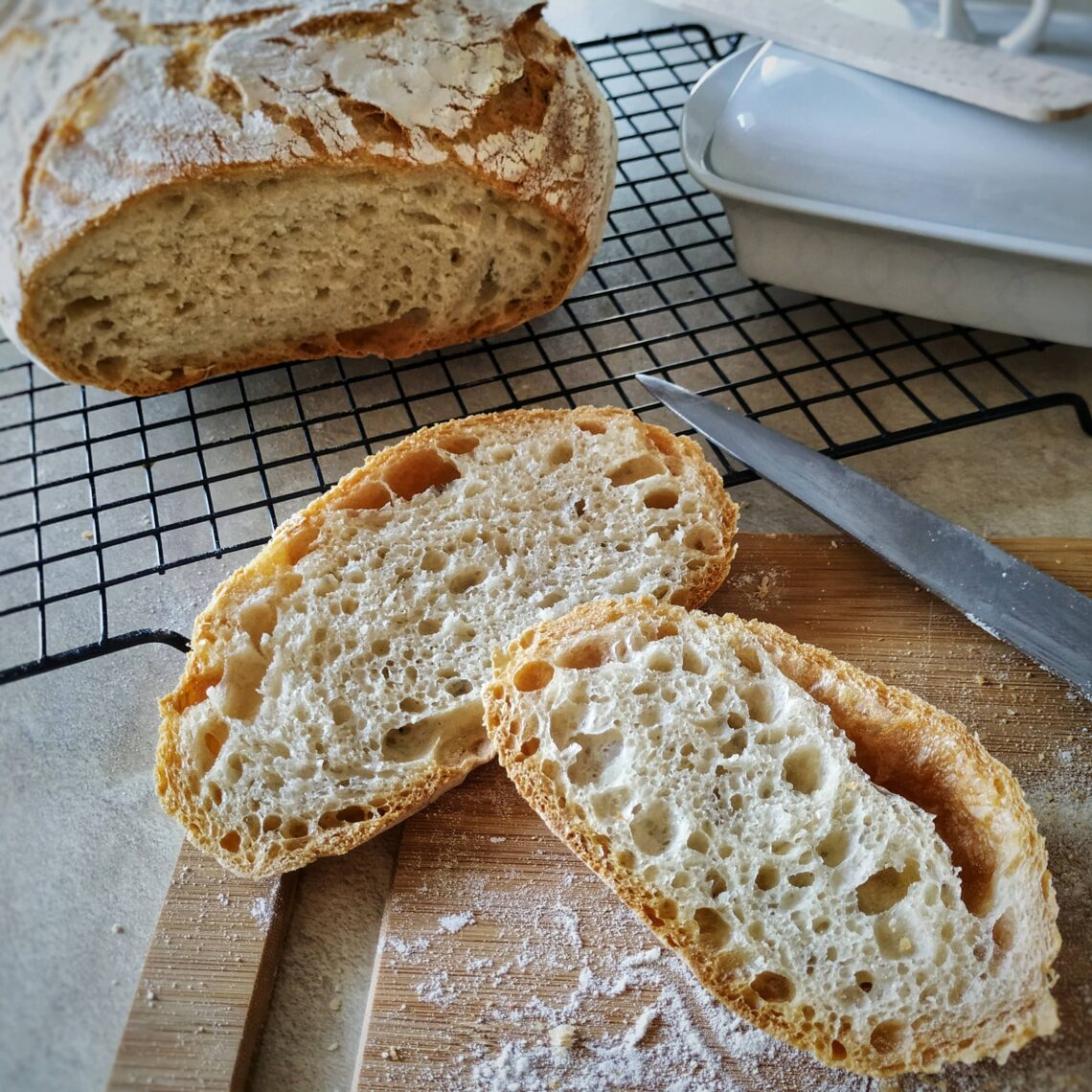 domowy chleb na drożdżach szybki chleb z gara